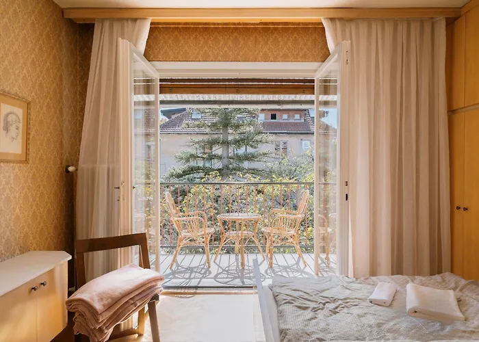 Semesterbostad C17 4-bedroom Private Row House With Garden And Parking *