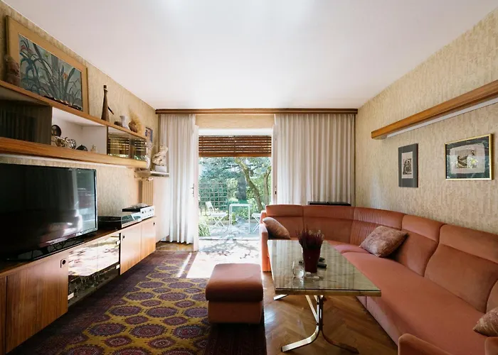 Semesterbostad C17 4-bedroom Private Row House With Garden And Parking