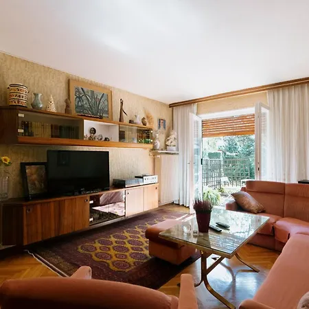 Nyaraló C17 4-bedroom Private Row House With Garden And Parking Ljubljana