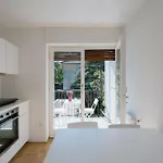 C17 4-bedroom Private Row House With Garden And Parking Casa de Férias